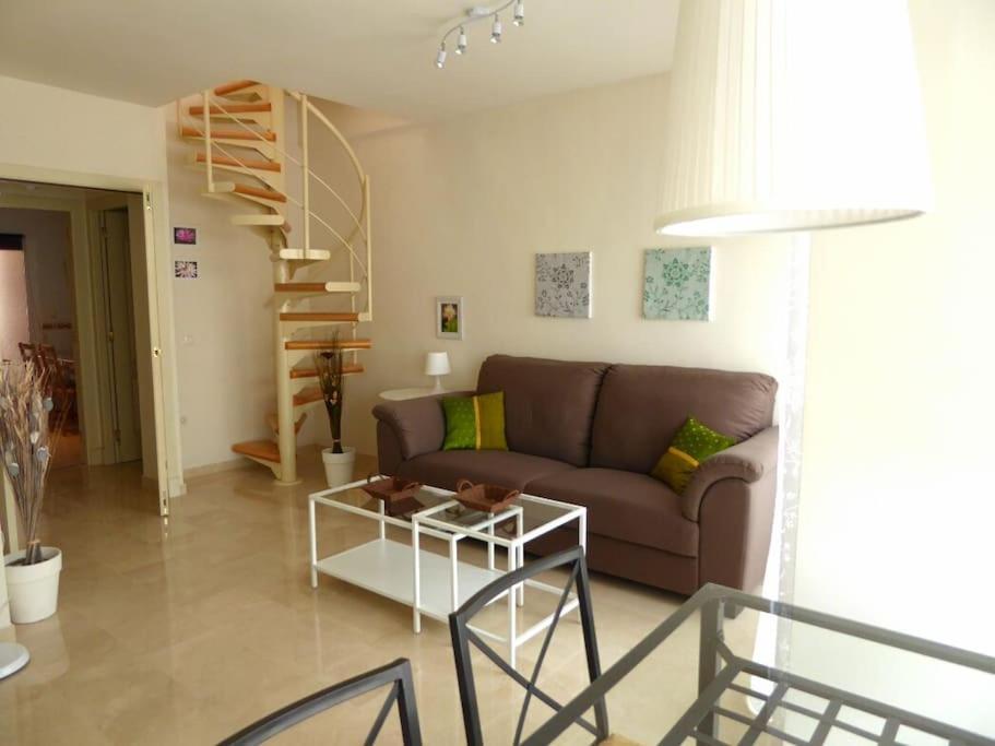 Atico Fresco Y Luminoso Con Aparcamiento Privado Apartamento Nerja Exterior foto